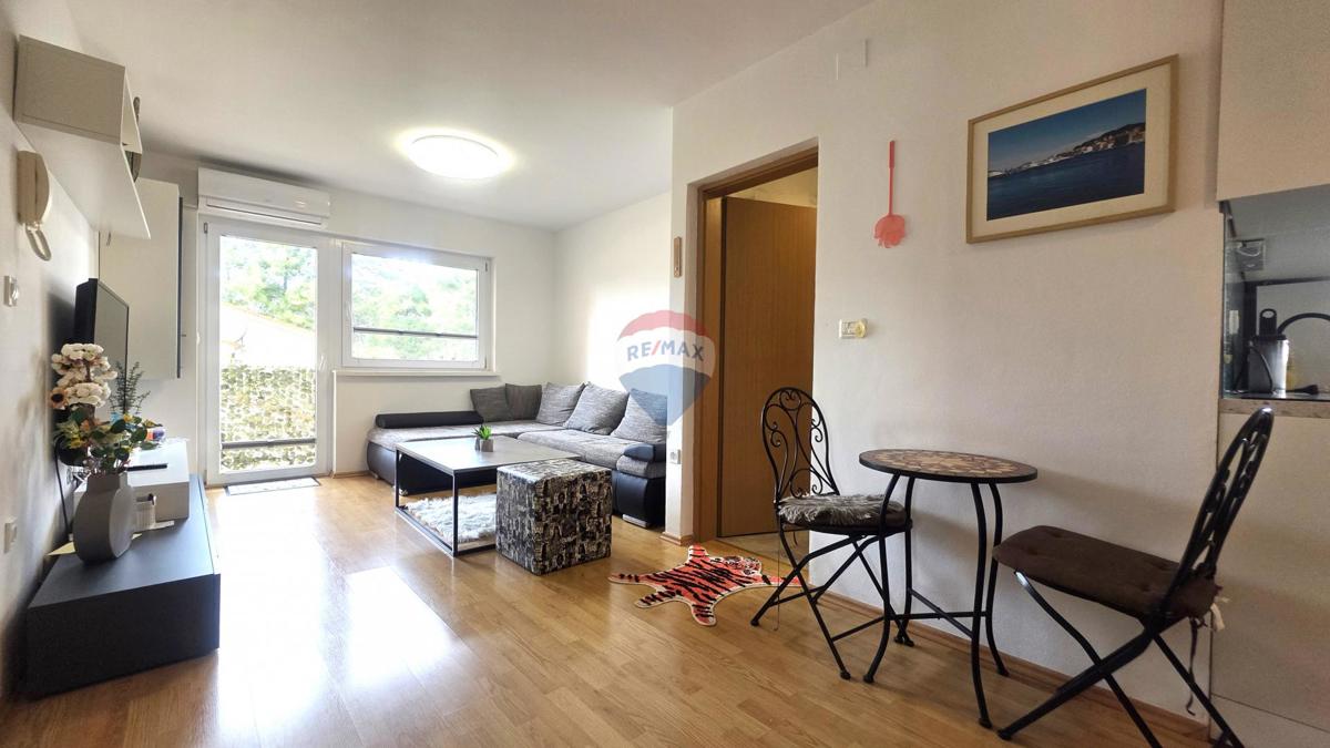 Istra, Karigador – Stanovanje 400 m od morja, balkon