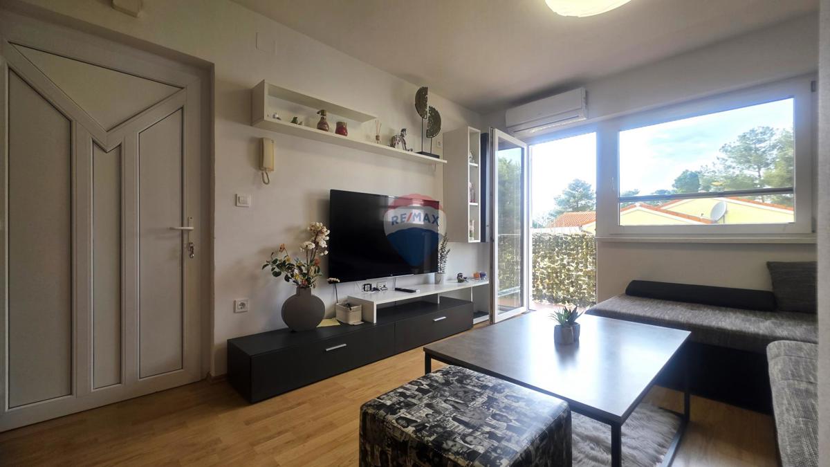 Istra, Karigador – Stanovanje 400 m od morja, balkon