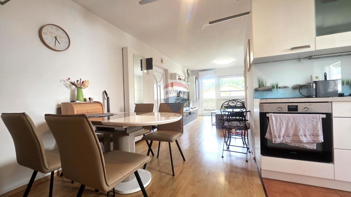 Istra, Karigador – Stanovanje 400 m od morja, balkon