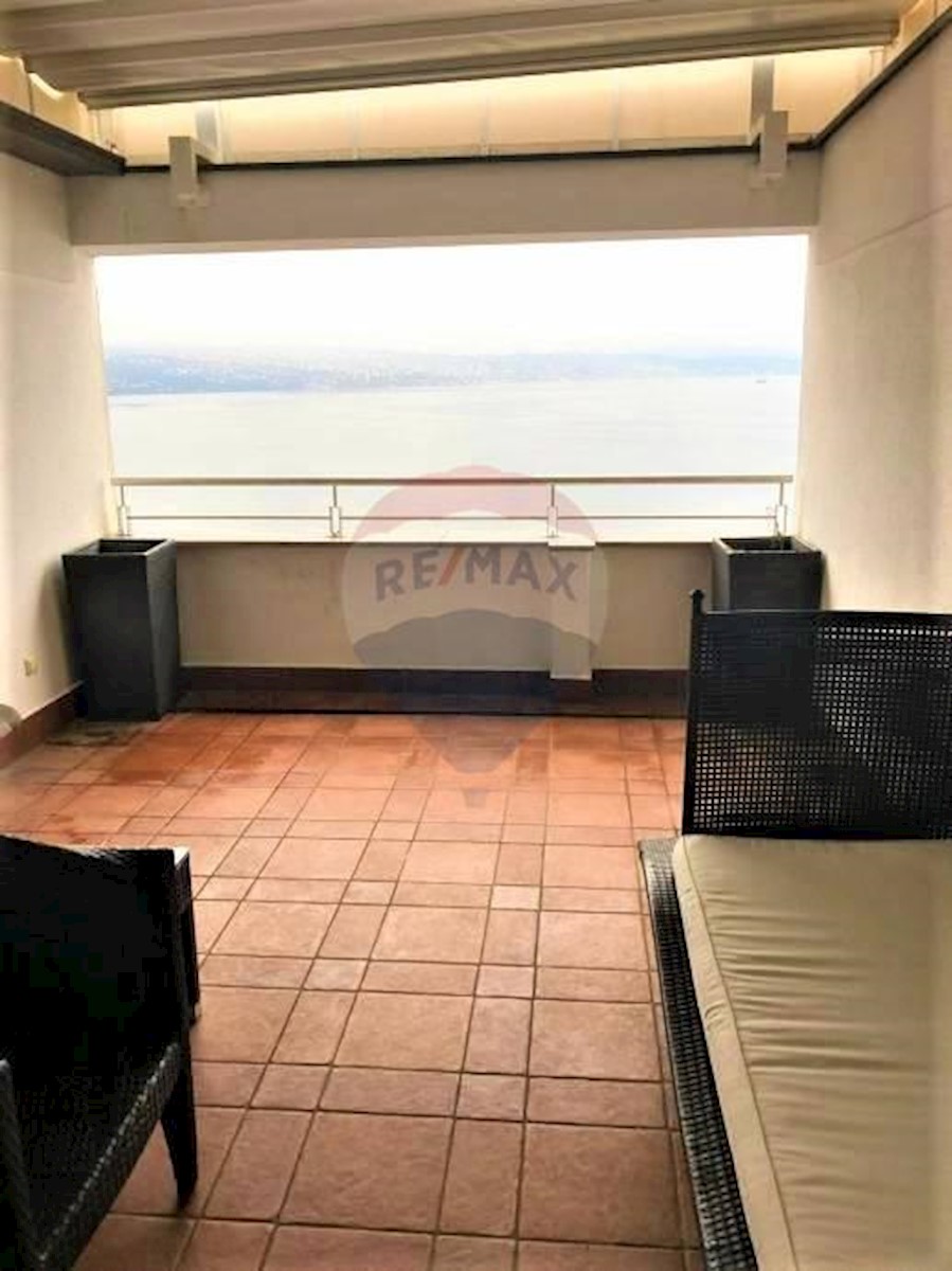 Opatija - Centar, Opatija, 75m2