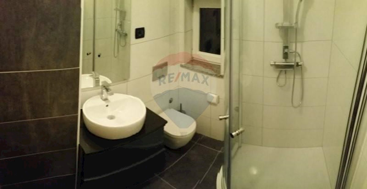 Hiša Pješčana Uvala, Medulin, 497m2