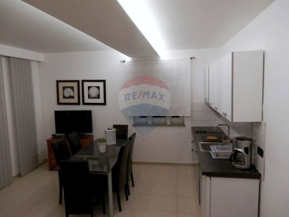 Hiša Pješčana Uvala, Medulin, 497m2