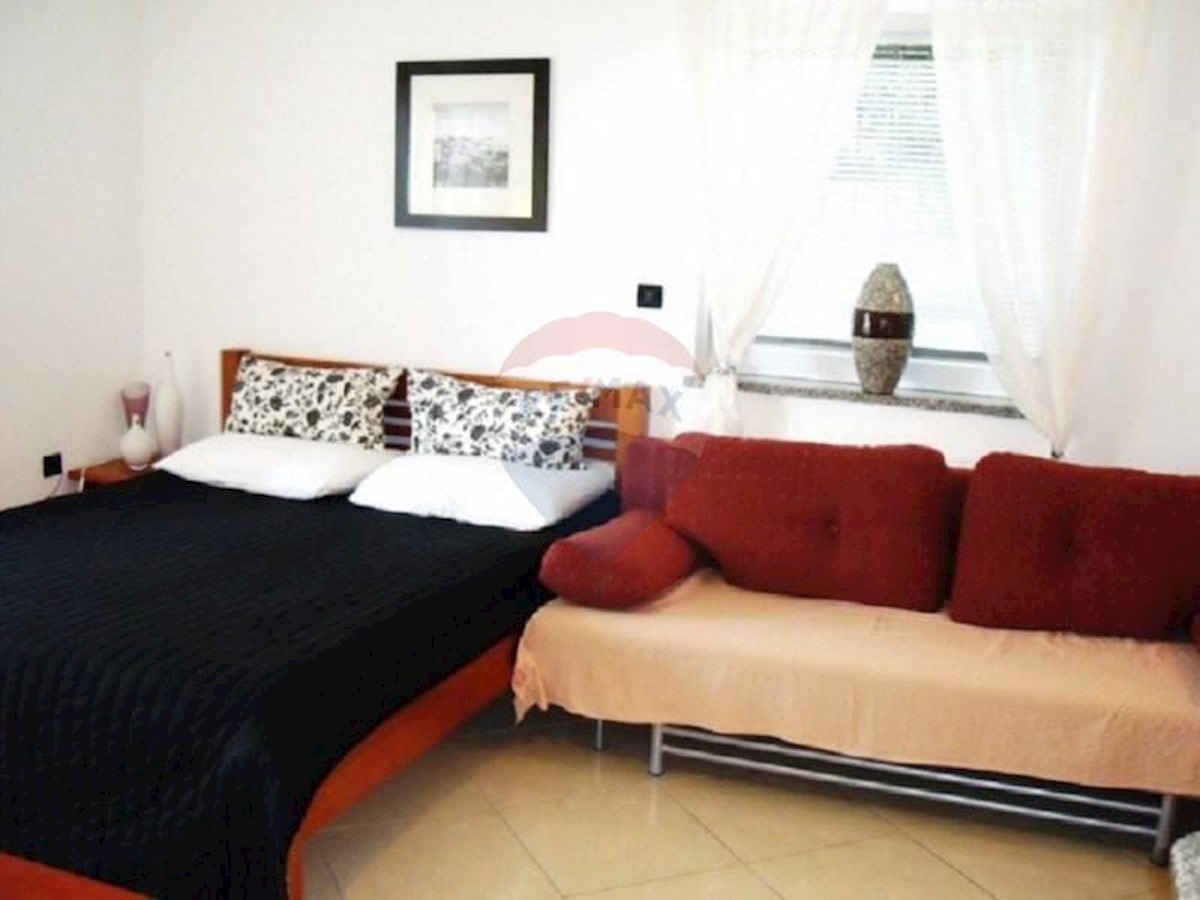 Hiša Pješčana Uvala, Medulin, 497m2