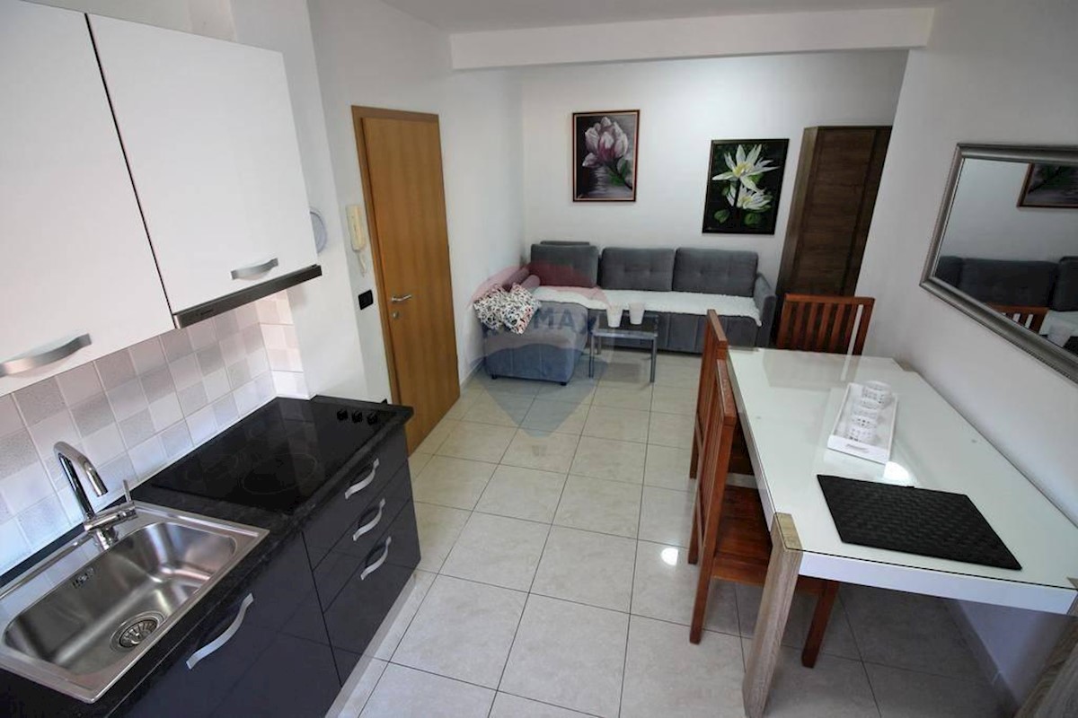 Hiša Pješčana Uvala, Medulin, 497m2