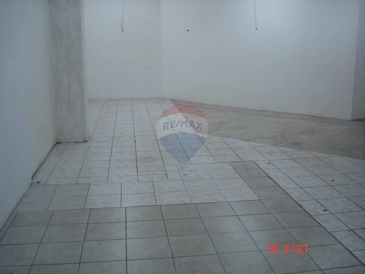 Poslovni prostori Centar, Pula, 117m2