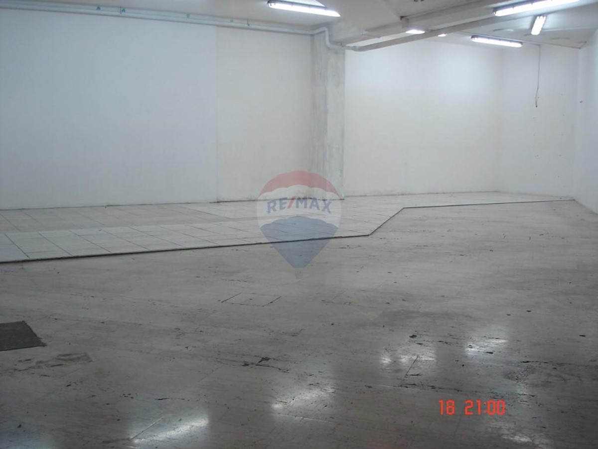 Poslovni prostori Centar, Pula, 117m2