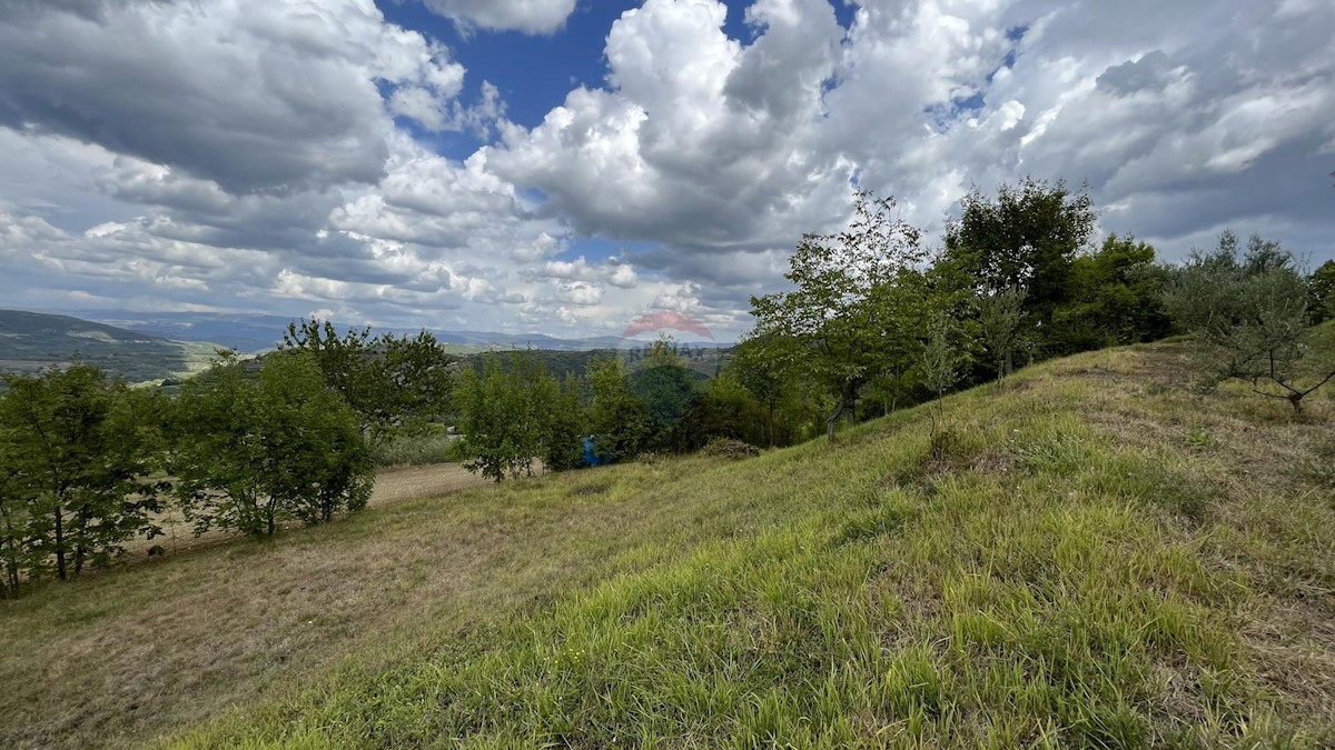 Kršikla, Pazin - Okolica, 2.600m2