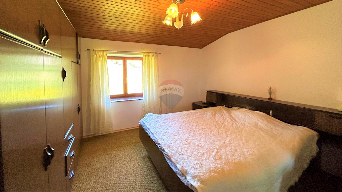 ISTRIA, BUJE - Detached house and large building plot