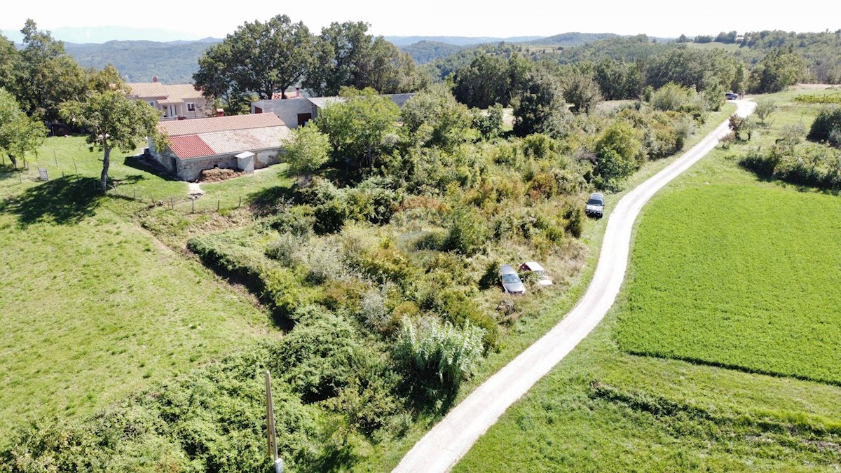 Stavbno zemljišče Kašćerga, Pazin - Okolica, 2.300m2