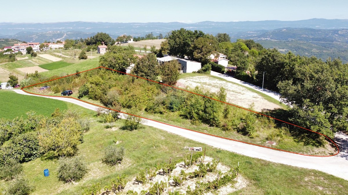 Stavbno zemljišče Kašćerga, Pazin - Okolica, 2.300m2