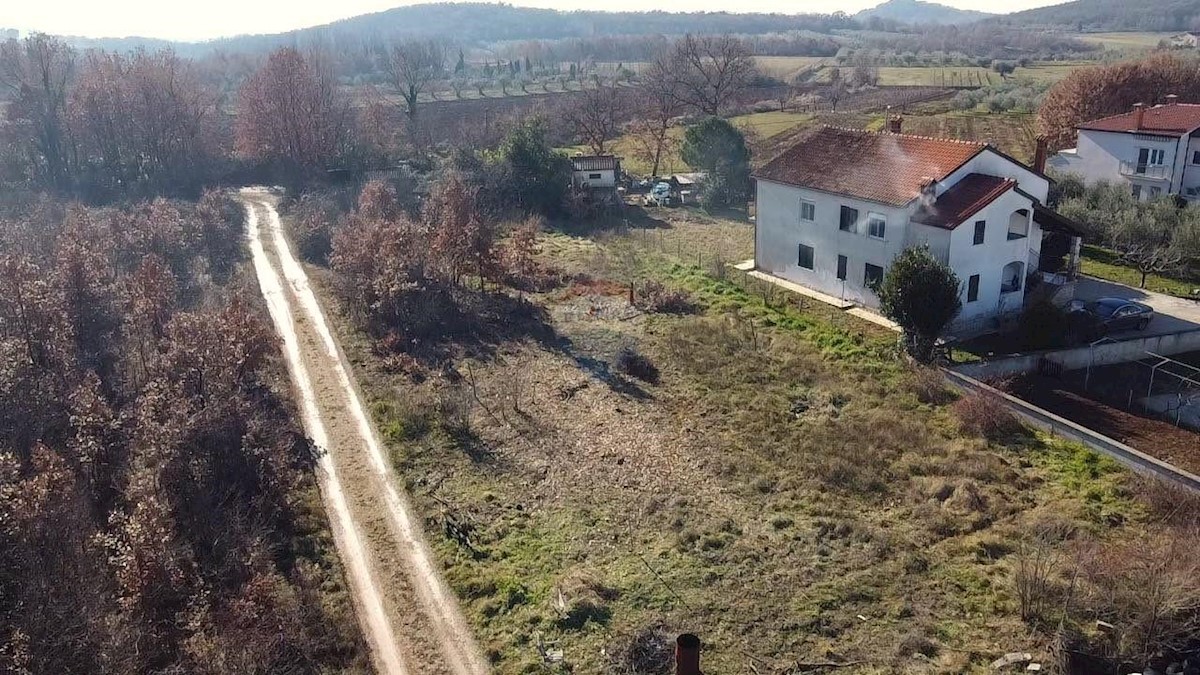 Stavbno zemljišče Poreč, 1.700m2