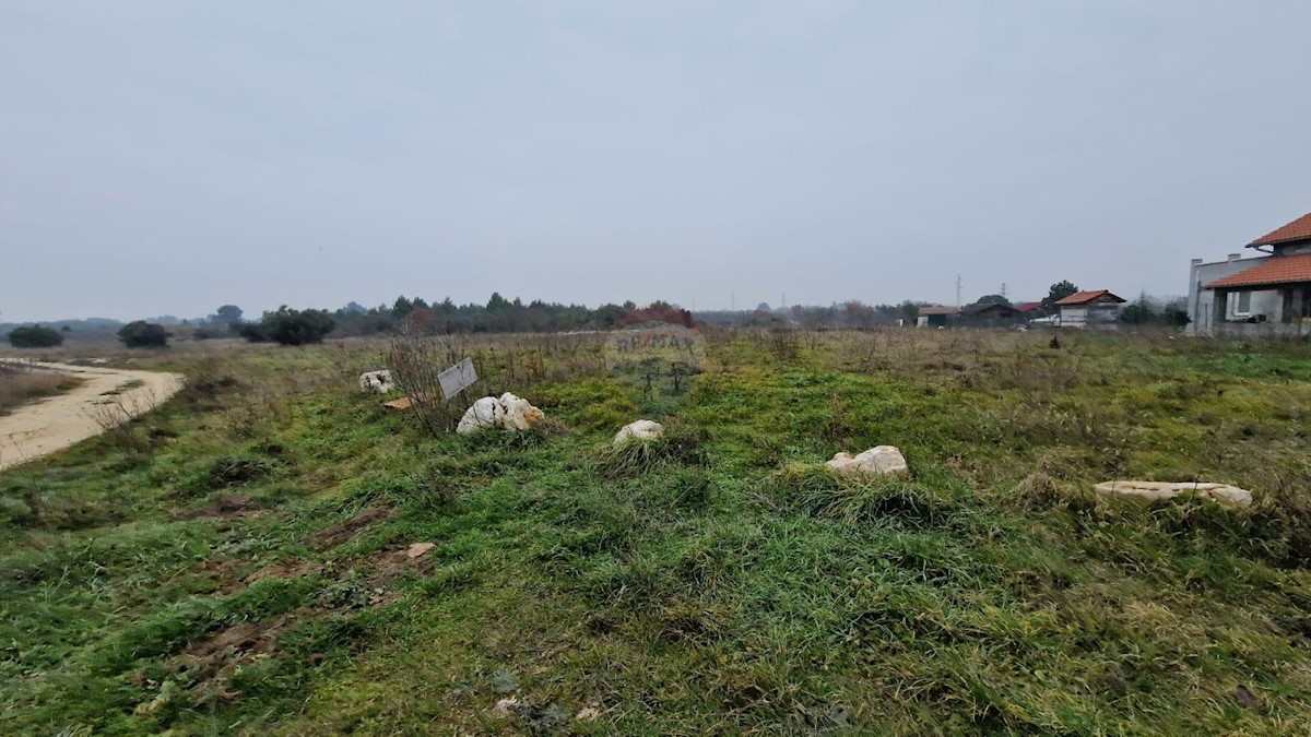 Stavbno zemljišče Fažana, 5.600m2