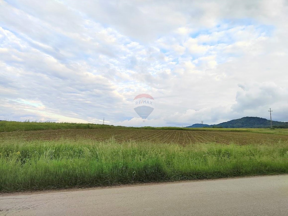 Stavbno zemljišče Belaj, Barilovići, 3.024m2