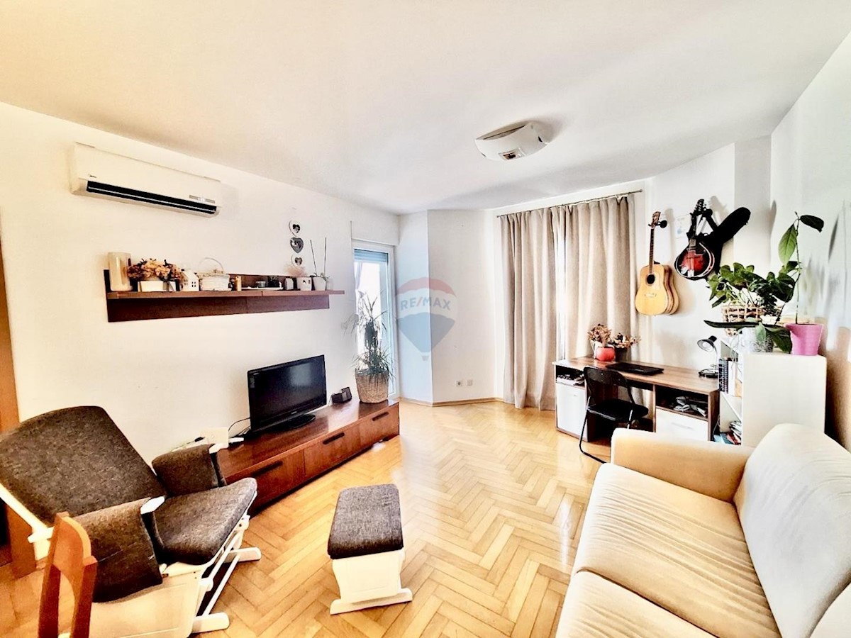 Stanovanje/Apartma Sv. Polikarp / Sisplac, Pula, 74,55m2