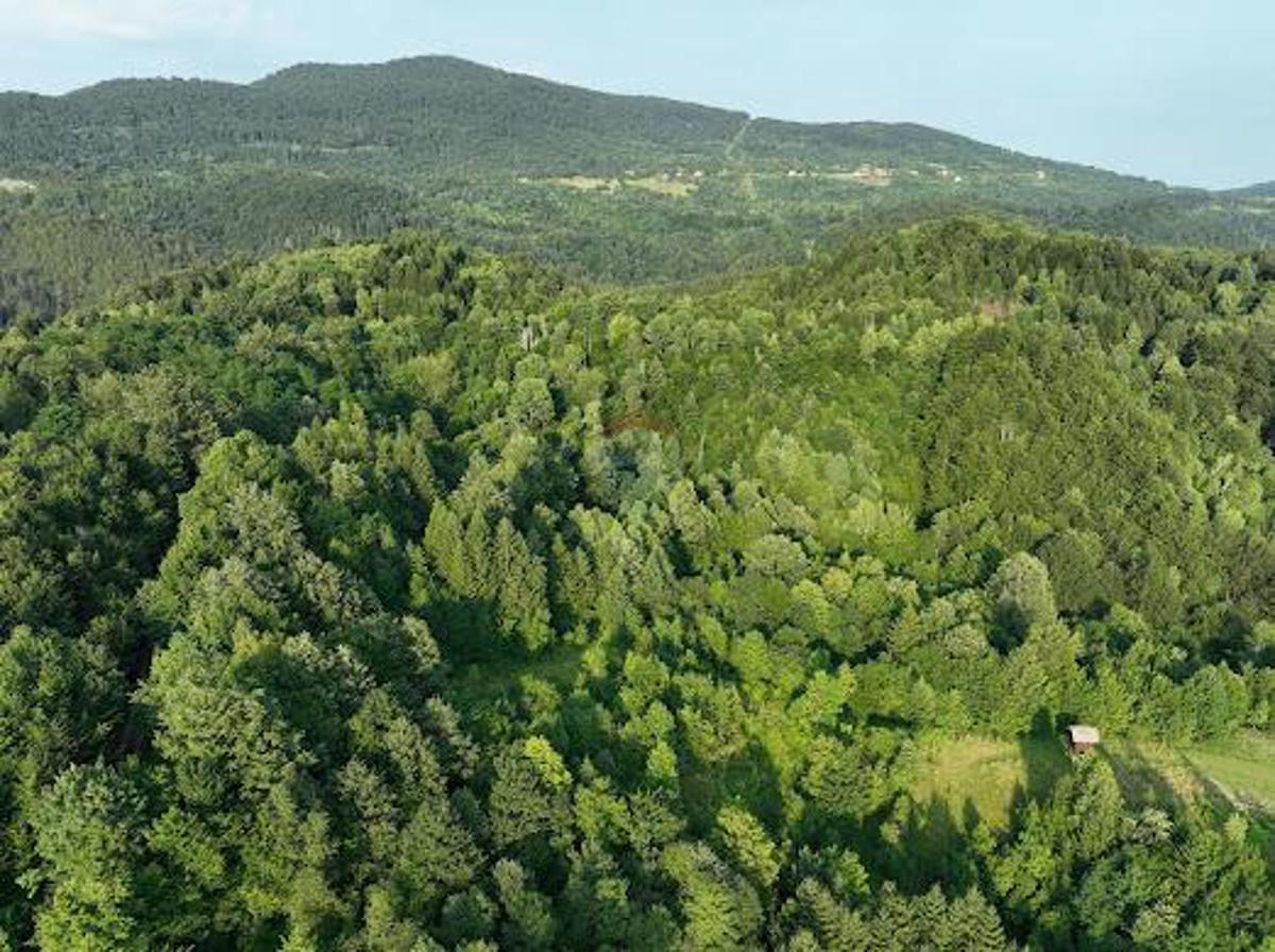 Stavbno zemljišče Vrbovsko, 1.000m2