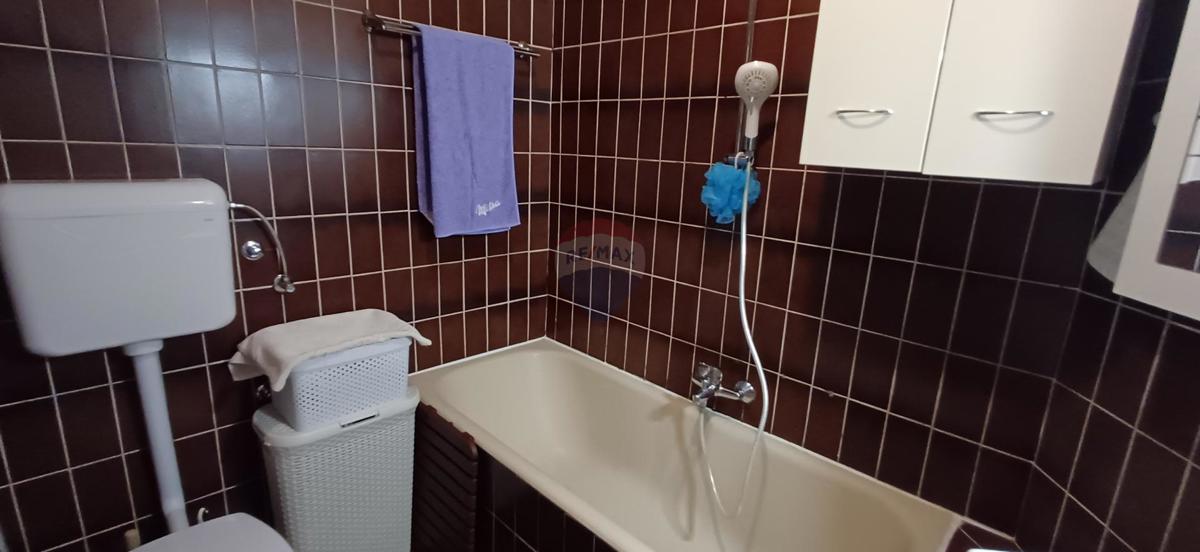 Istra, Pula center-stanovanjsko-poslovna stavba, 165m2