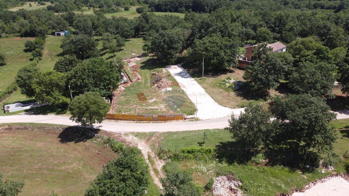 ISTRIA, ST. LOVREČ - Building land 989 m2 