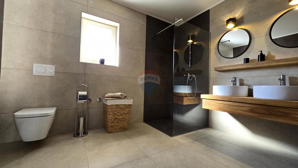 Hiša Jadranovo, Crikvenica, 200m2