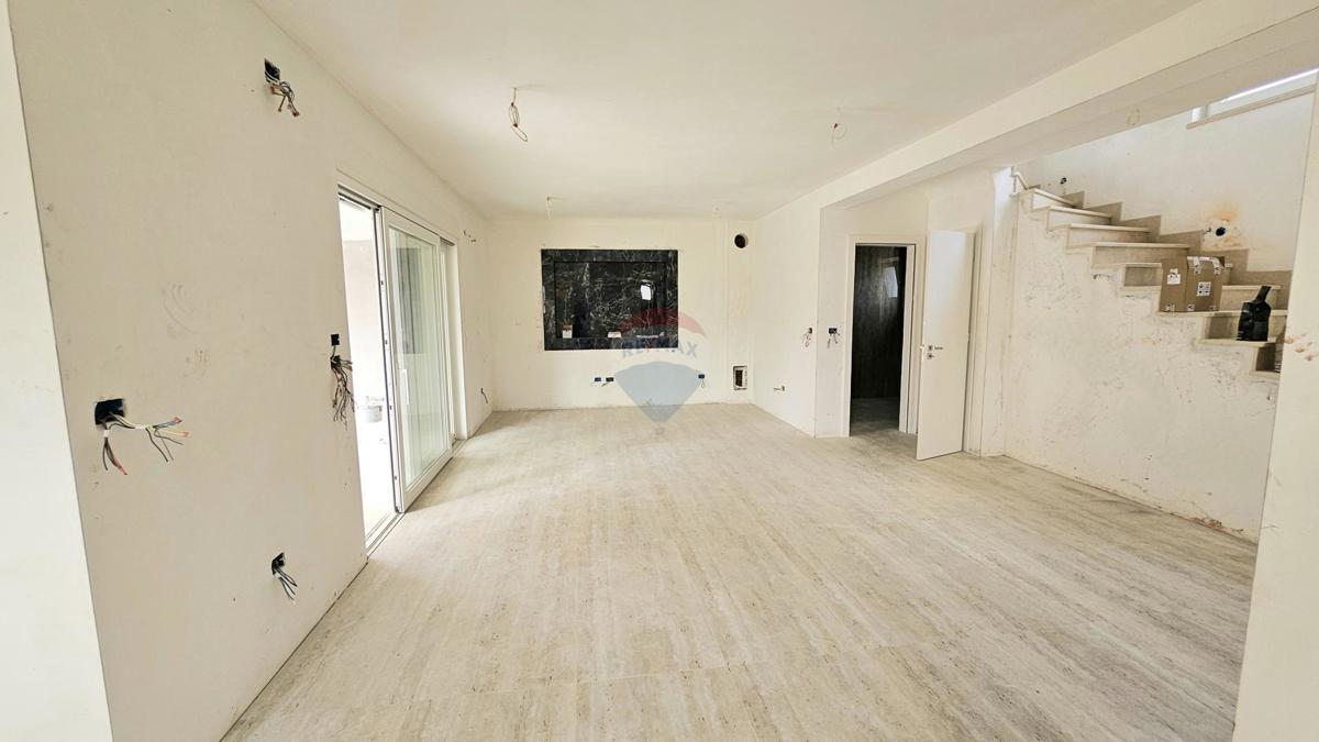 Hiša Momjan, Buje, 173,41m2