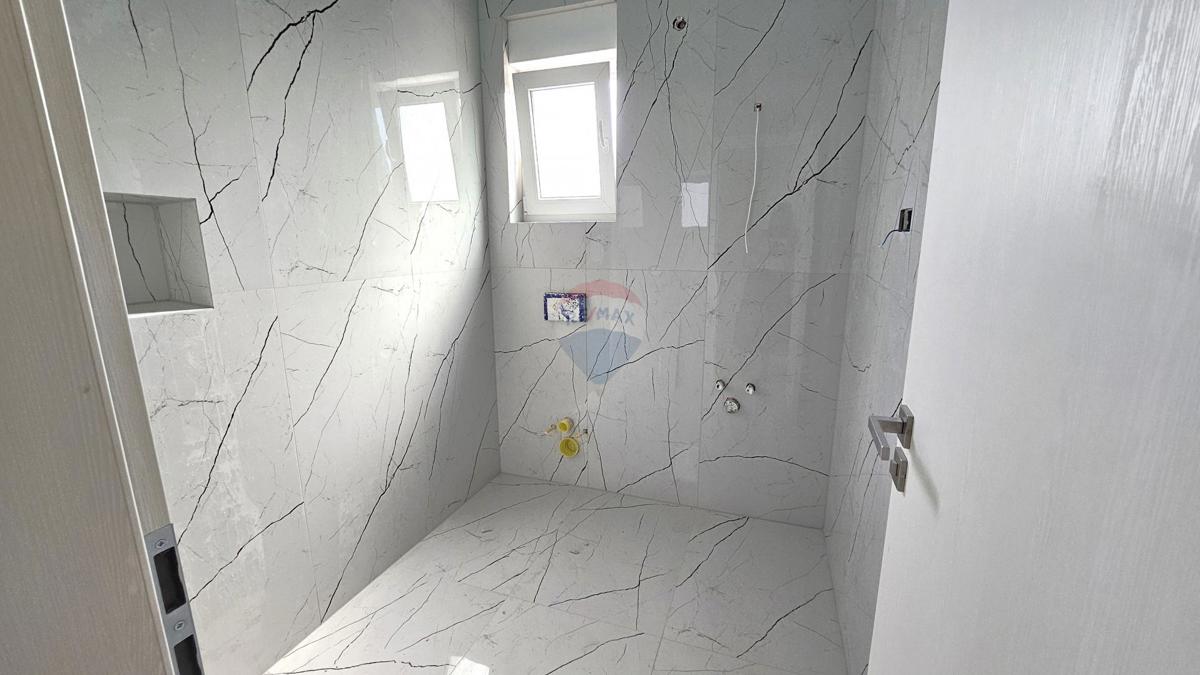 Hiša Momjan, Buje, 173,41m2