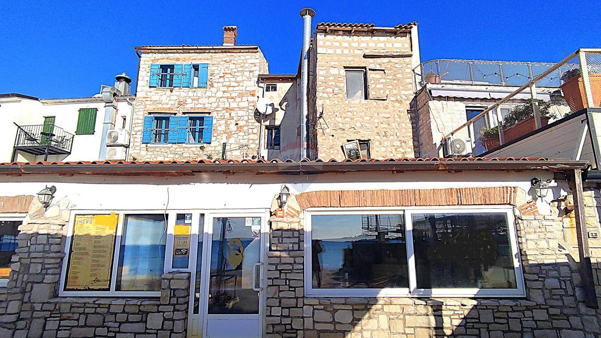 Hiša Umag, 360m2
