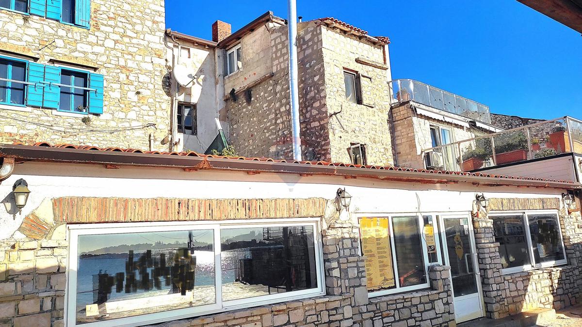 Hiša Umag, 360m2