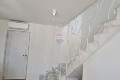 Istra, okolica Barbana - hiša z bazenom, 190m2