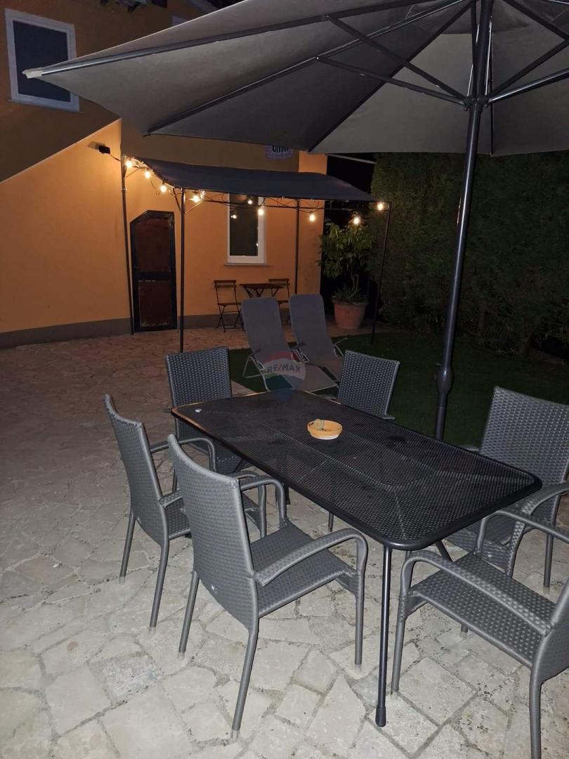 Hiša Pješčana Uvala, Medulin, 100m2