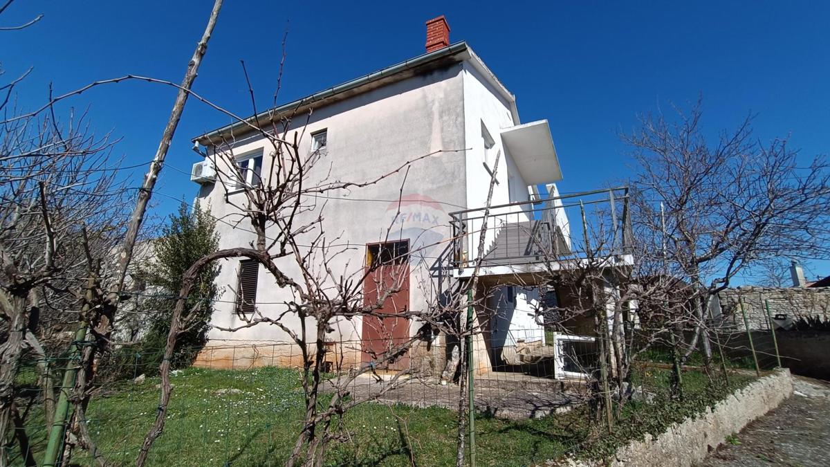 Istra, Hiša Bokordići, Svetvinčenat, 200m2