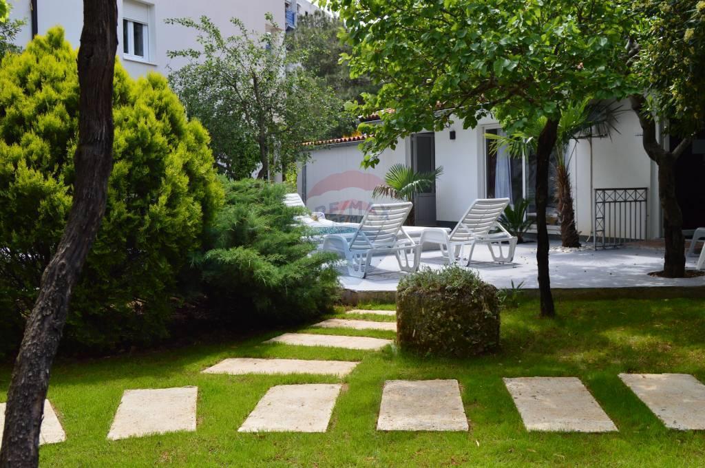 Hiša Stoja, Pula, 500m2
