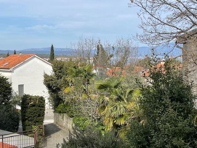 Otok Krk, Malinska, apartma s pogledom na morje, pritličje, parking