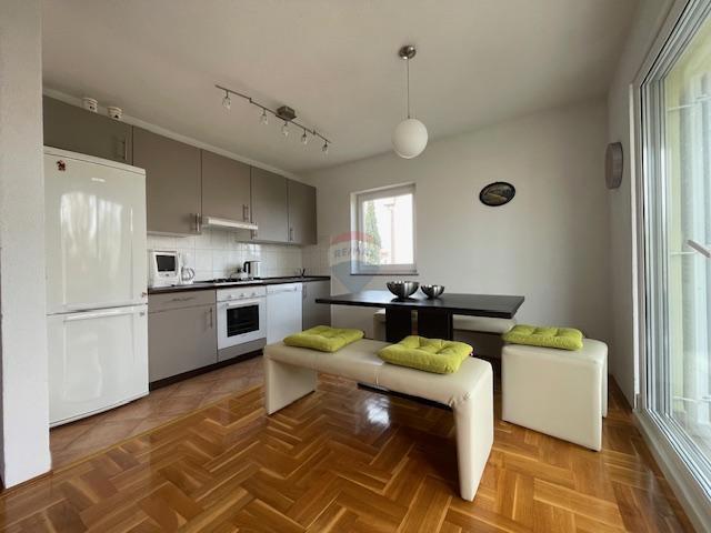 Otok Krk, Malinska, apartma s pogledom na morje, pritličje, parking