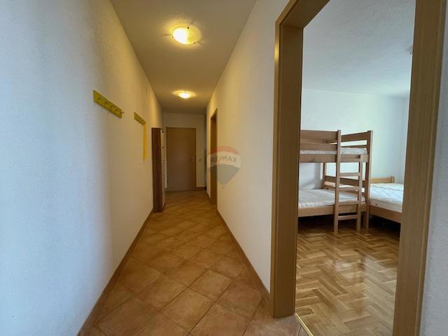 Otok Krk, Malinska, apartma s pogledom na morje, pritličje, parking