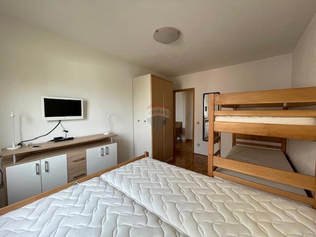 Otok Krk, Malinska, apartma s pogledom na morje, pritličje, parking