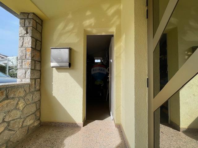 Otok Krk, Malinska, apartma s pogledom na morje, pritličje, parking