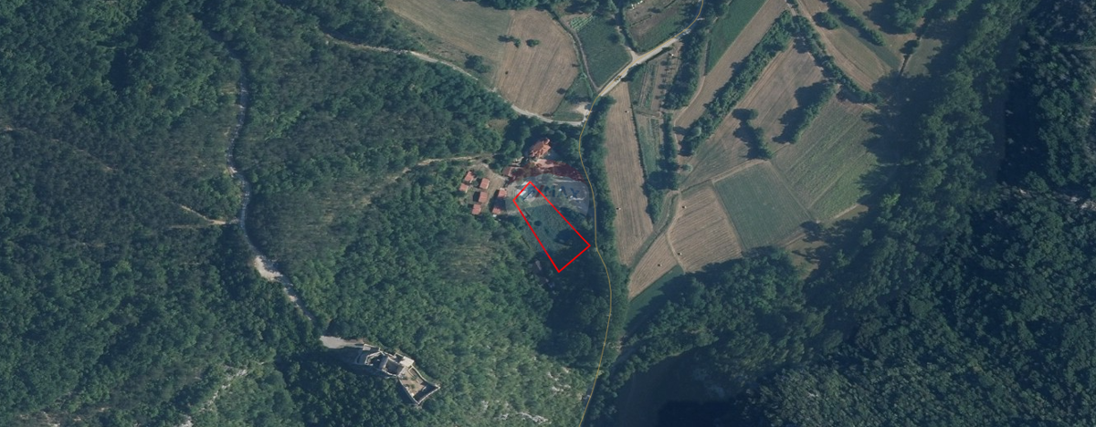 Stavbno zemljišče Buzet, 3.683m2