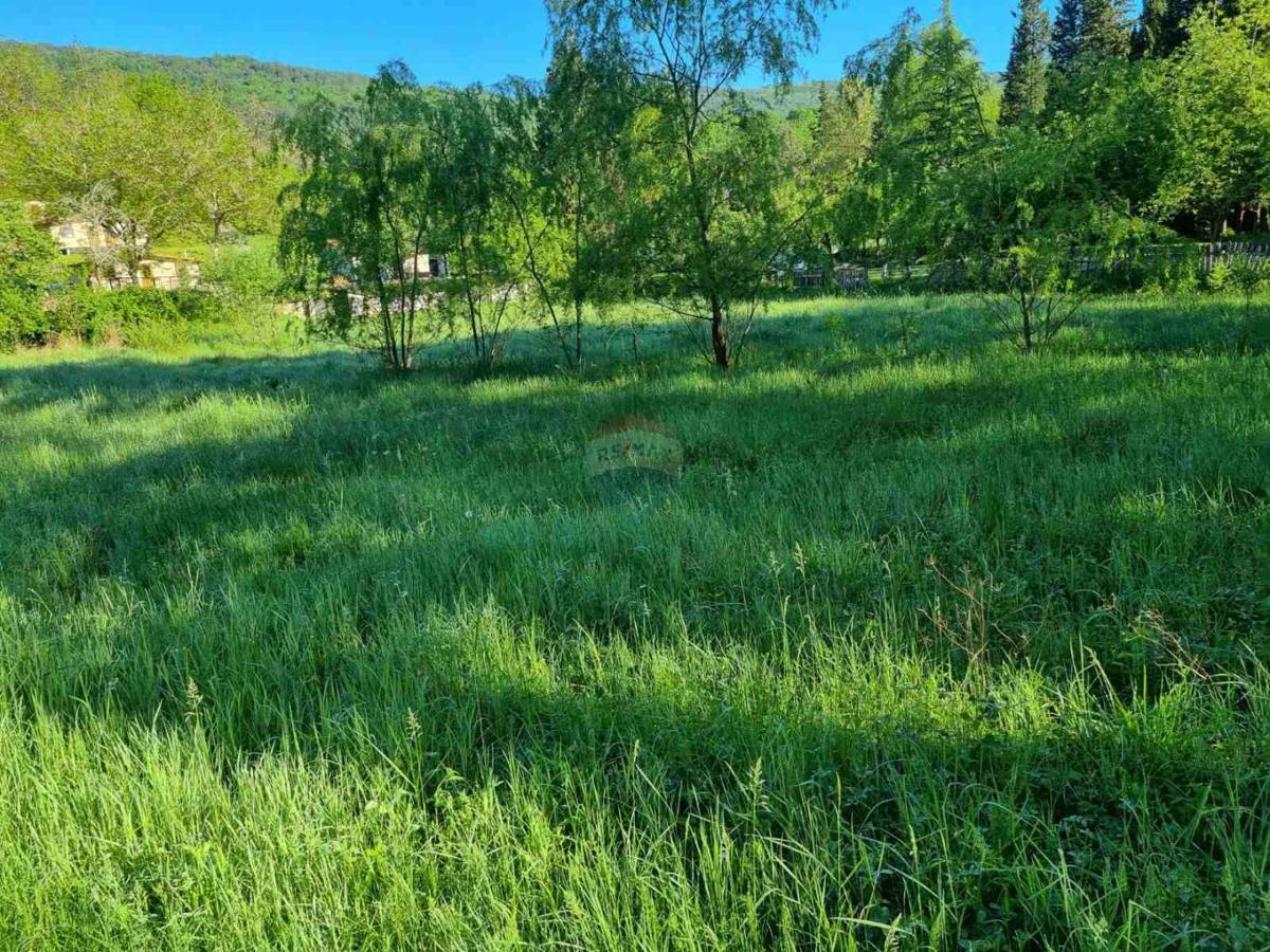 Stavbno zemljišče Buzet, 3.683m2