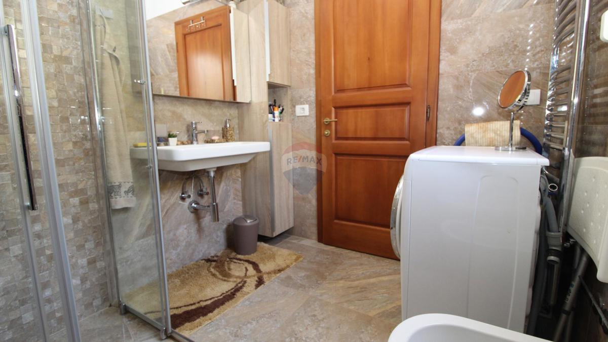 Hiša Novigrad, 105m2