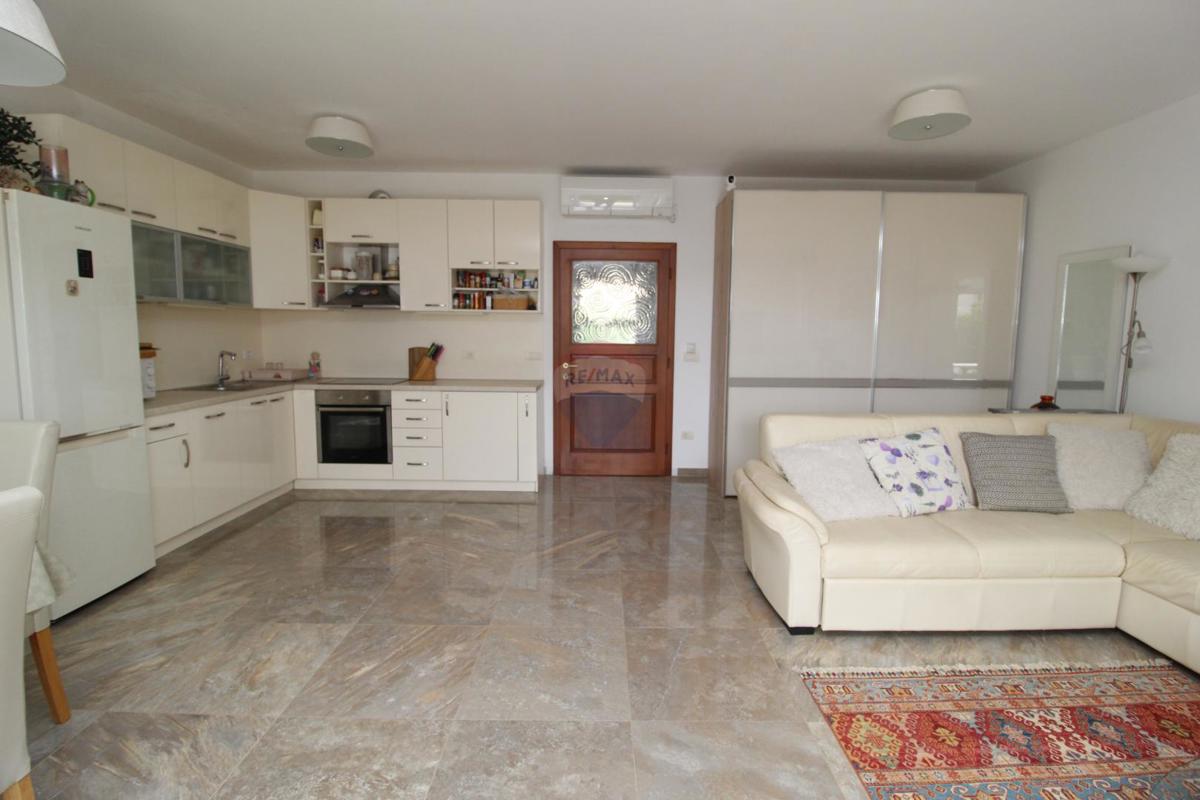 Hiša Novigrad, 105m2