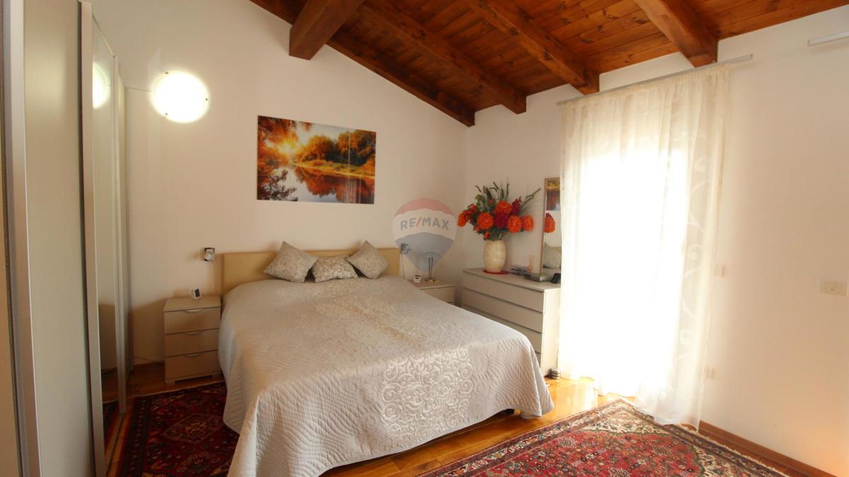Hiša Novigrad, 105m2