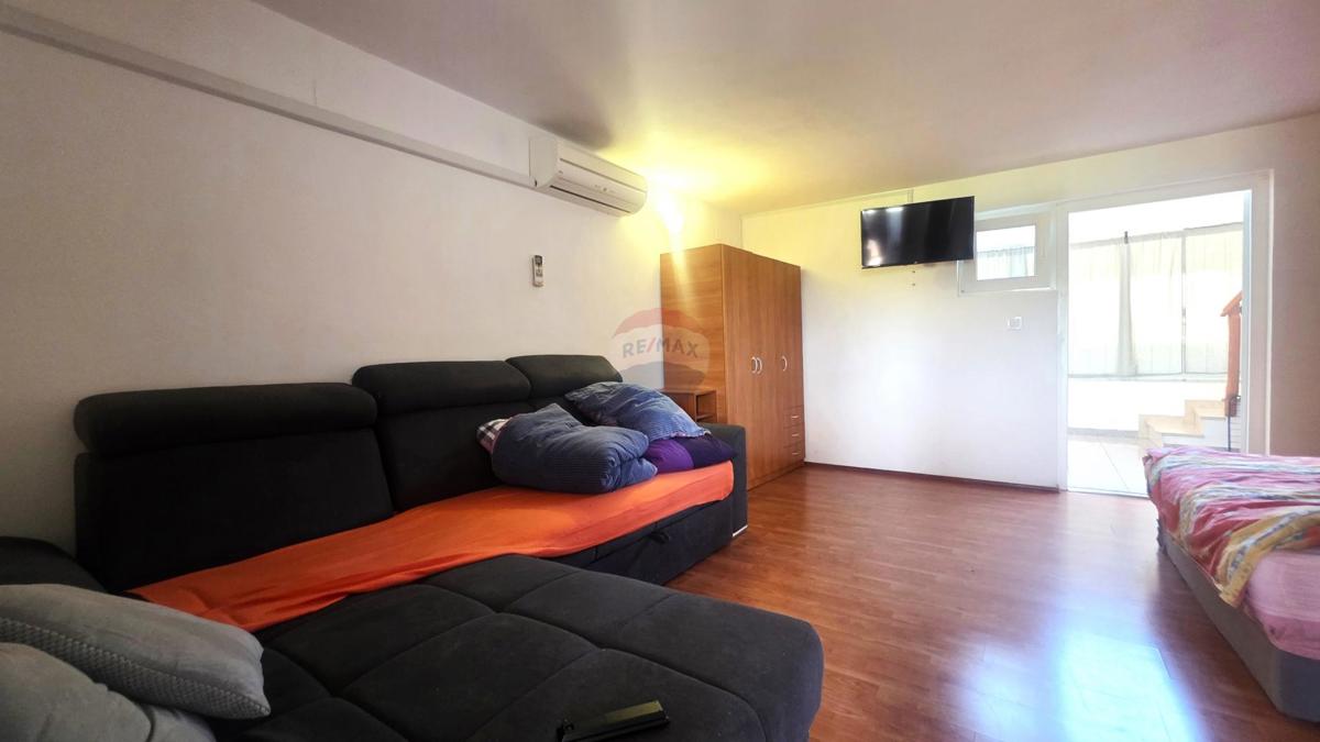 Hiša Kaštel, Buje, 75m2