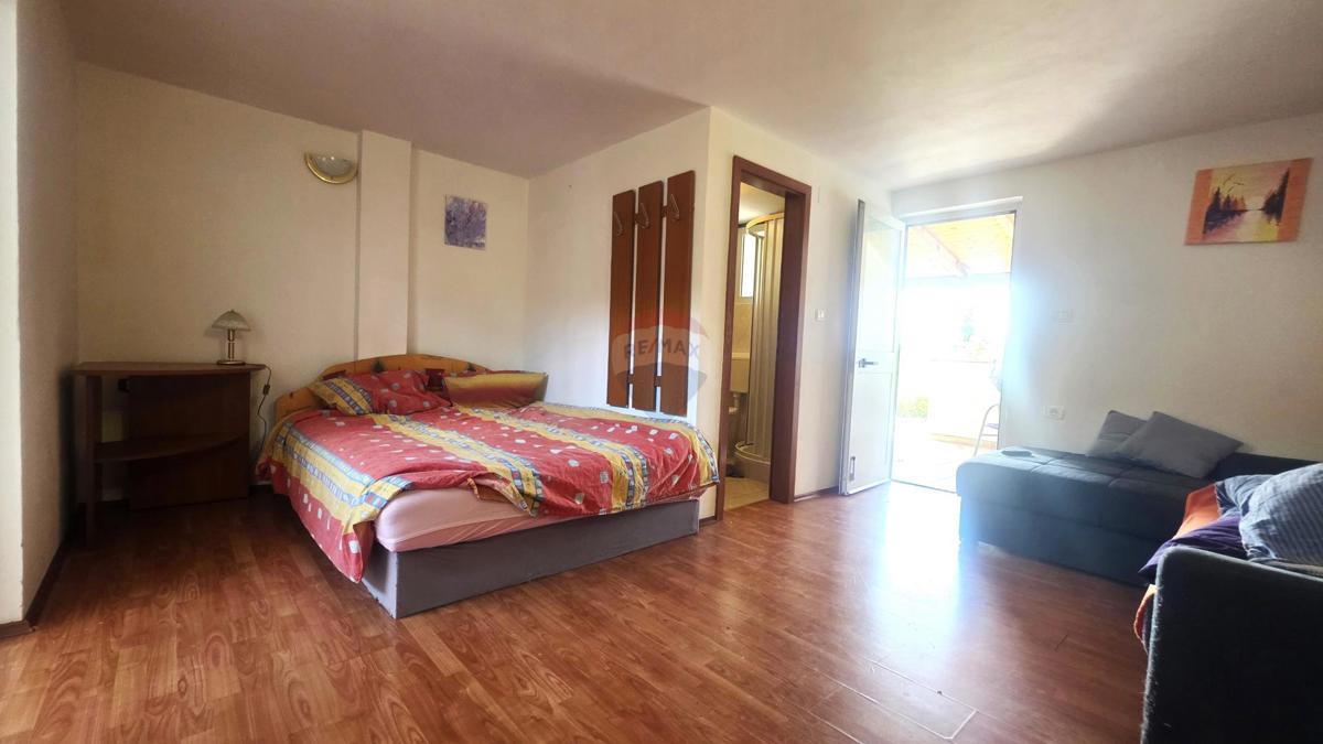 Hiša Kaštel, Buje, 75m2