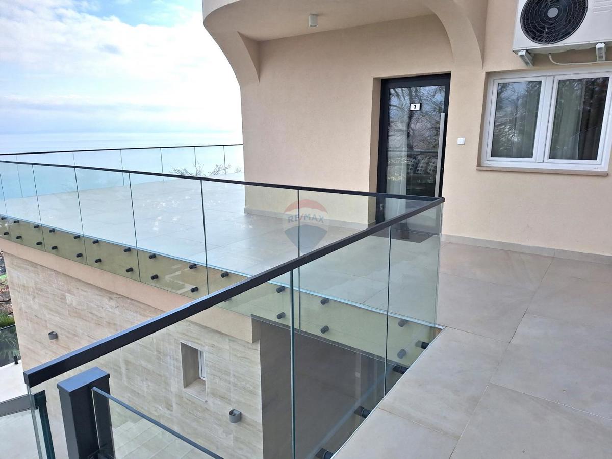 Stanovanje/Apartma Dobreć, Opatija - Okolica, 124m2