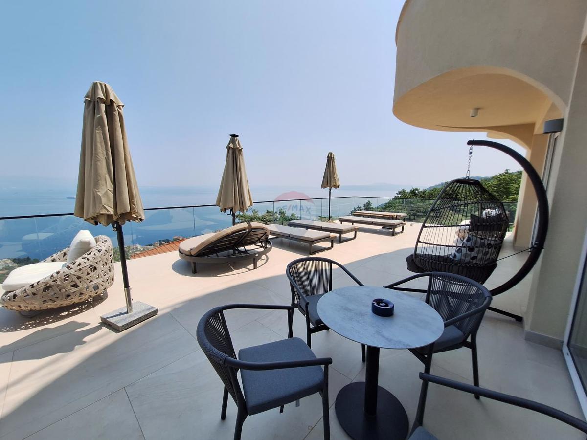 Stanovanje/Apartma Dobreć, Opatija - Okolica, 124m2