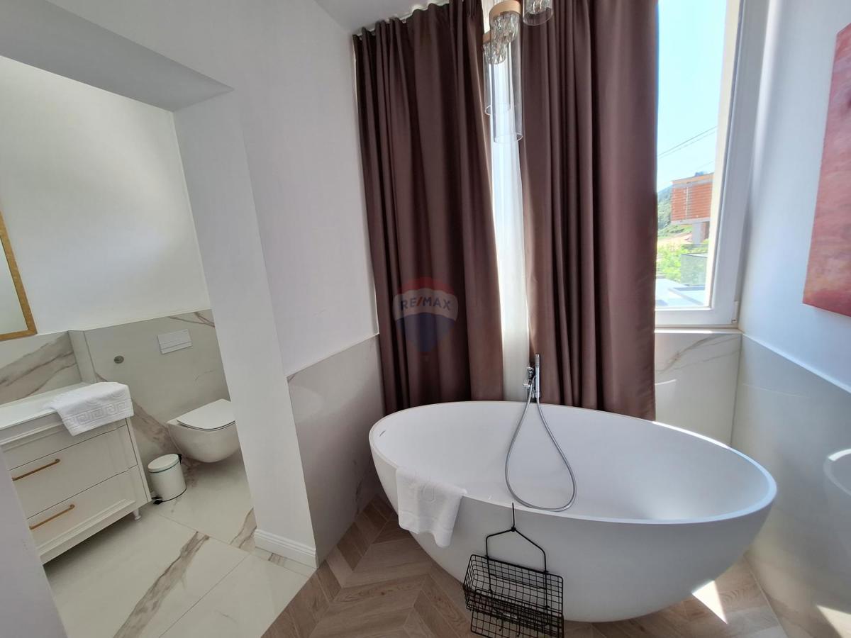 Stanovanje/Apartma Dobreć, Opatija - Okolica, 124m2