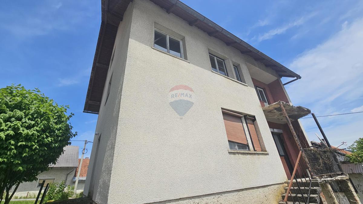 Hiša Vrbovsko, 5.000m2