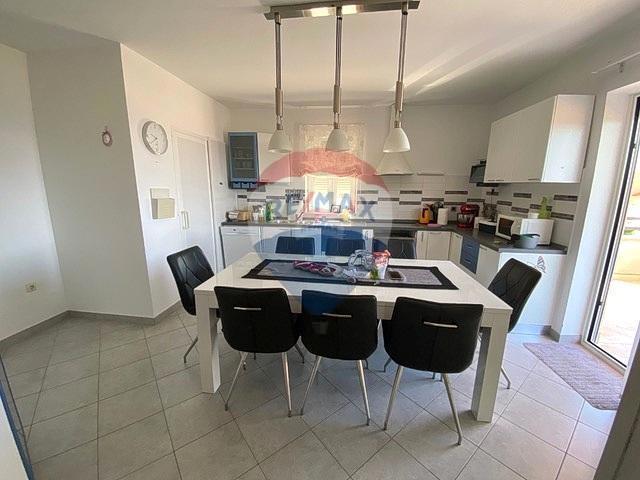Stanovanje/Apartma Novi Vinodolski, 120,58m2