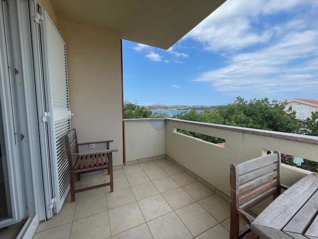 Otok Krk, Klimno, apartma, pogled na morje, 300 m od plaže