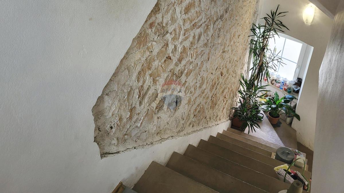 Istra, Vodnjan – Čudovita hiša z vrtom in pogledom na morje