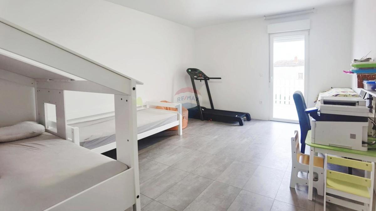 Istra, Loborika – Samostojna hiša, 225 m²